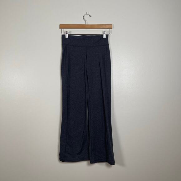 Athleta • Kick Booty Wide Leg Flare Yoga Pants Legging - Picture 1 of 6